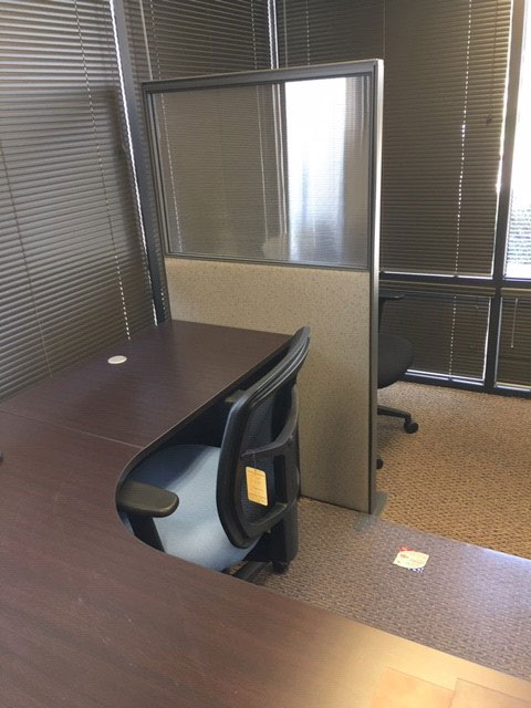 cubicle-divider-panel-glazed