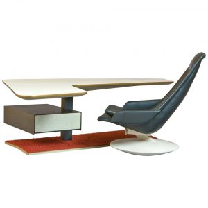 boomerang desk